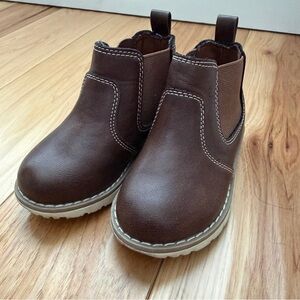 Old Navy Kids Brown Chelsea Boots